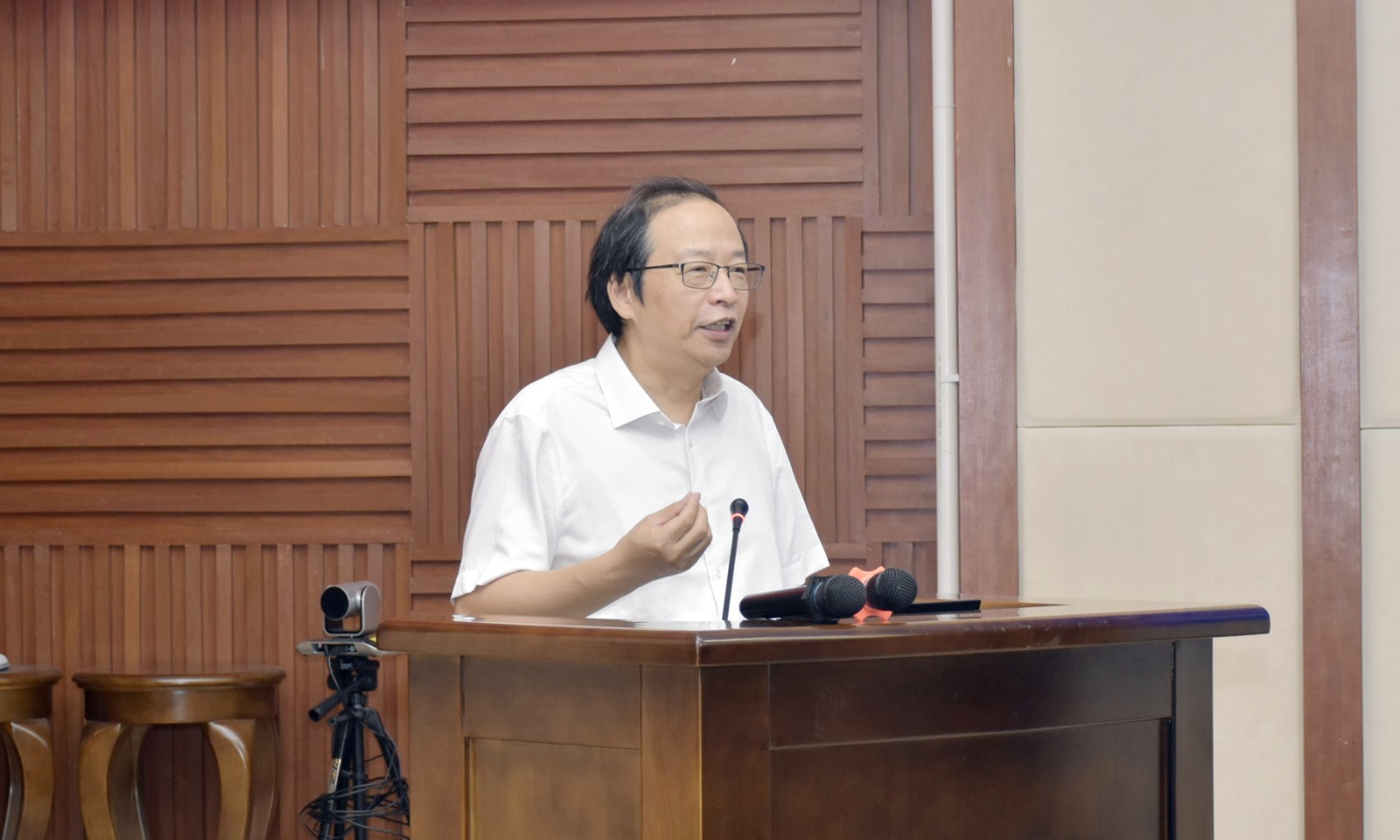 中国物理学会质谱分会理事长方向.jpg
